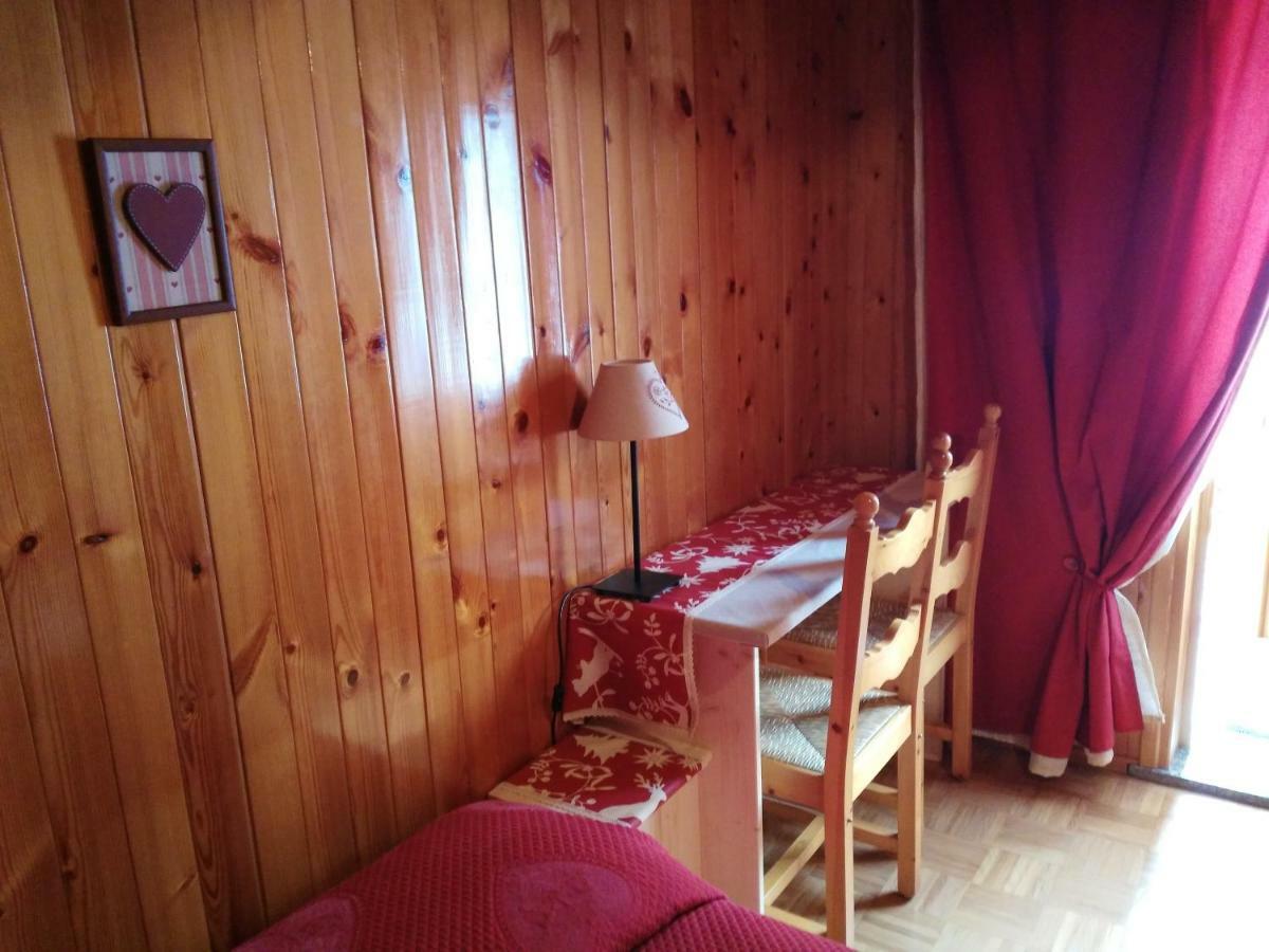 B&B Maison Vallomy Lillianes Buitenkant foto
